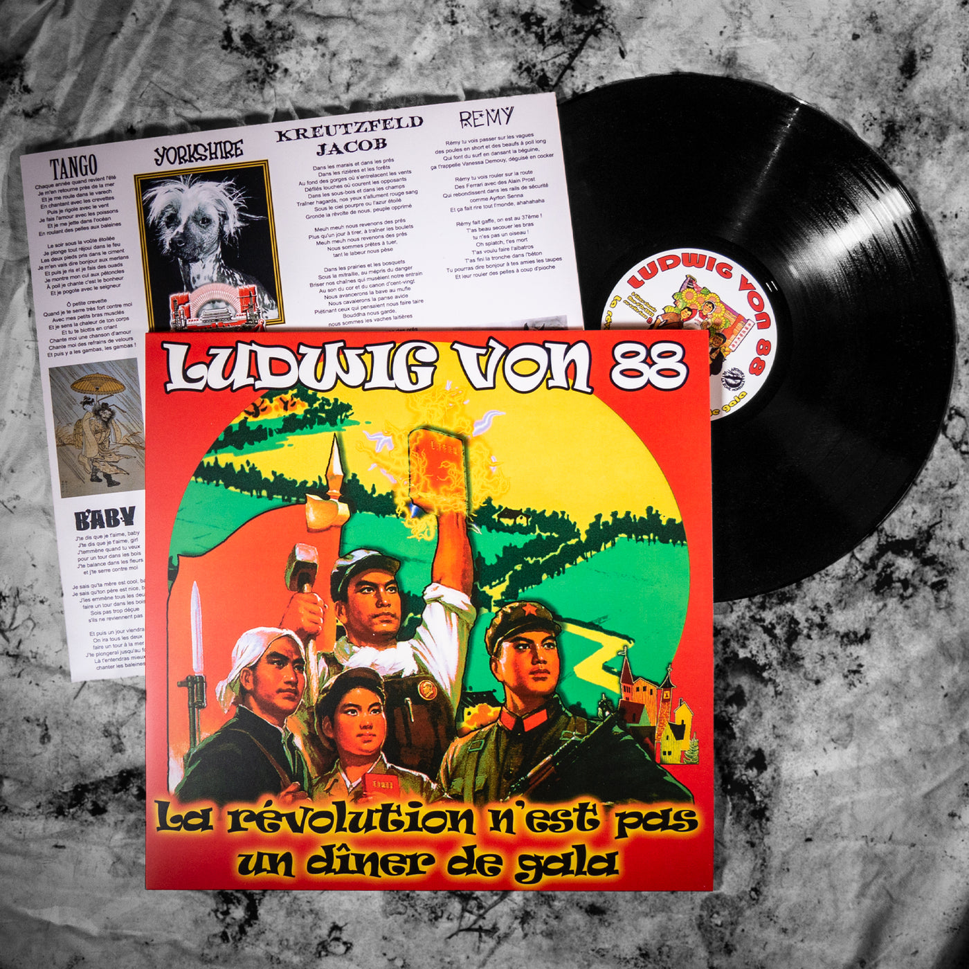 Ludwig Von 88, "La révolution n'est pas un diner de gala", édition simple vinyle, pochette alternative, disque vinyle noir, sous-pochette imprimée avec textes et illustrations