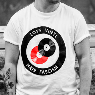 Tshirt Love Vinyl Hate Facism