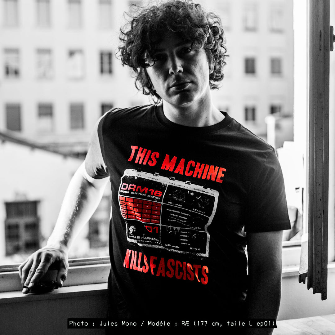 Tee shirt "This machine kills fascists" DRM16, 100% coton bio & équitable