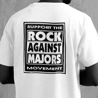 Tee shirt blanc ROCK AGAINST MAJORS, du label ON A FAIM!