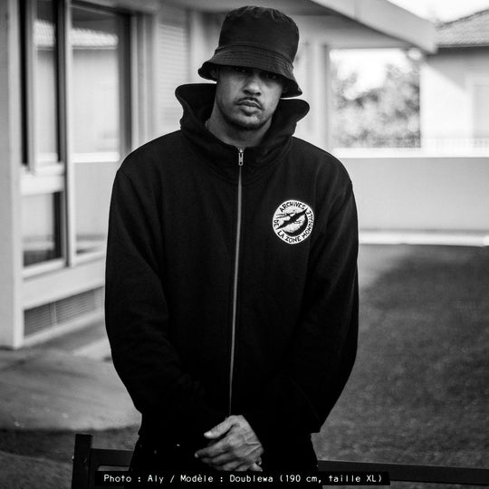 Sweat zippé à capuche AZM 100%coton 