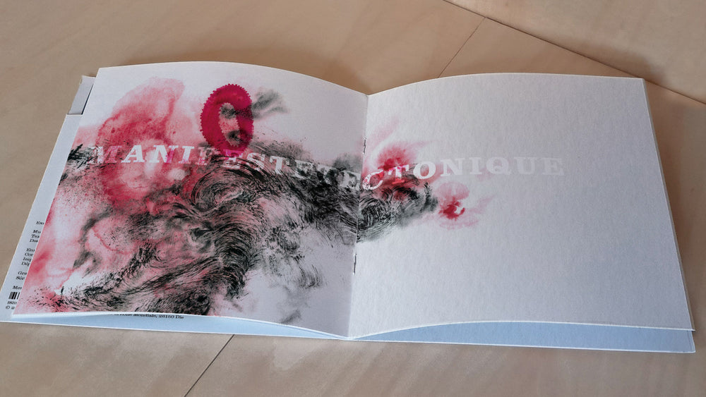 mastO & Corinne Morel Darleux & Elizabeth St-Jalmes - Manifeste Tectonique Bestiaire Erotique