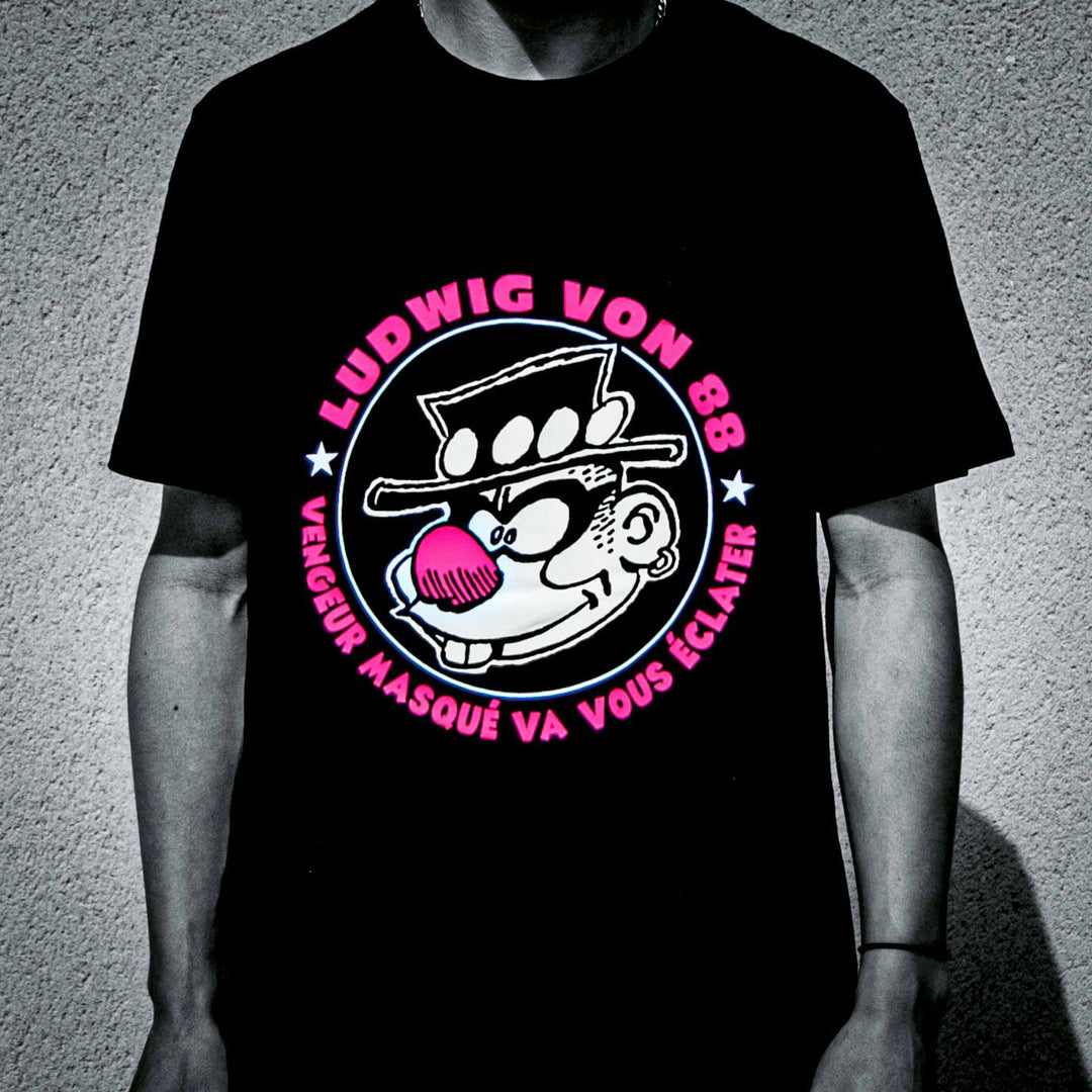Tshirt Ludwig Von 88 "vengeur masqué", serigraphie blanc et rose sur Tshirt Noir